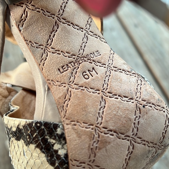 L.A.M.B. Sz 6 Stiletto Snake & Tan Leather Platform Sandals - Picture 10 of 12